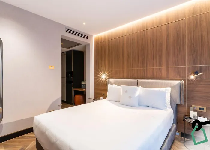 Hotiday Trevi Hotel 4*