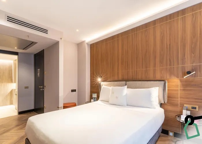 Hotel Hotiday Trevi Rom